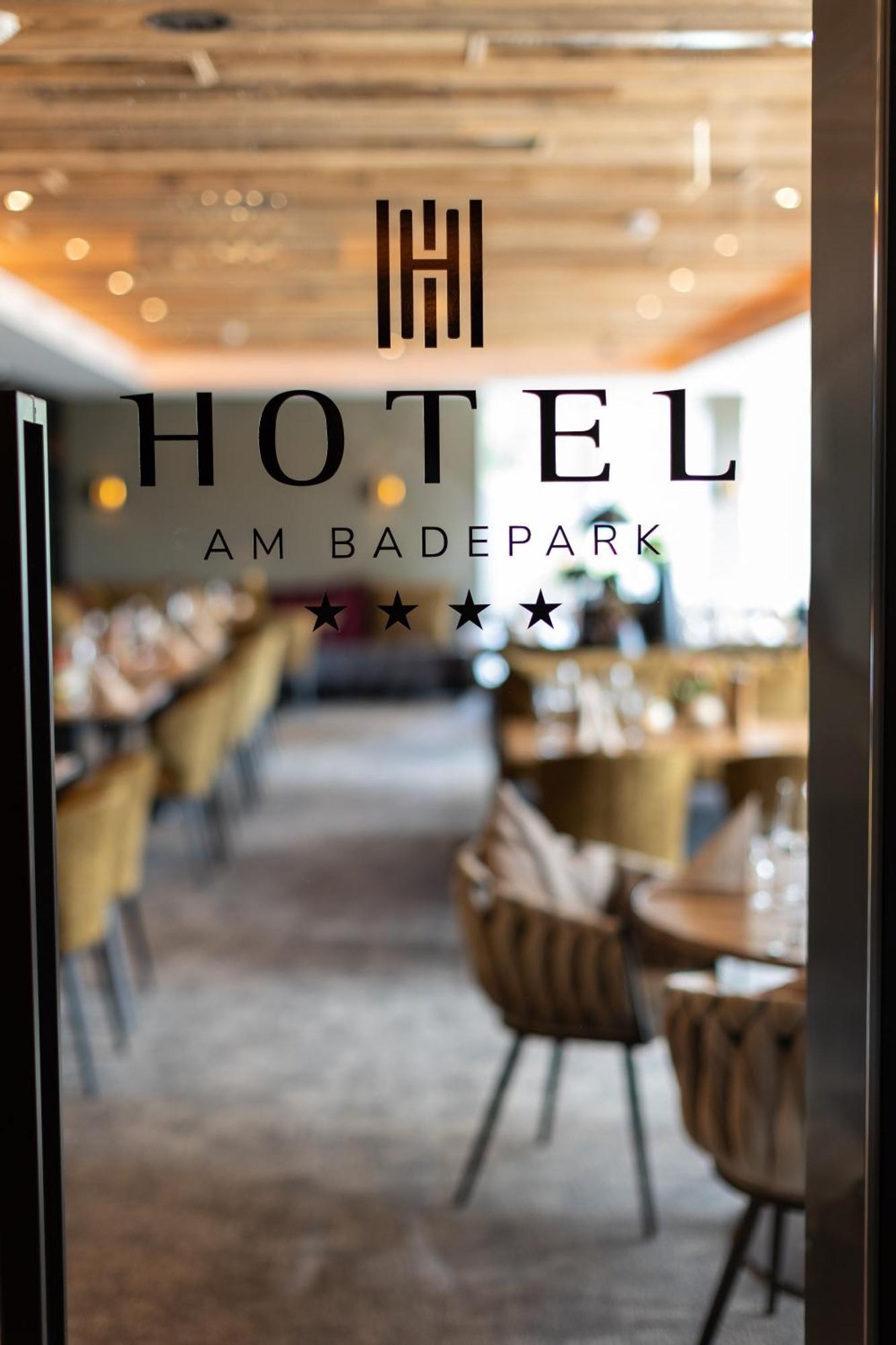Hotel Am Badepark باد سفيشنآن المظهر الخارجي الصورة